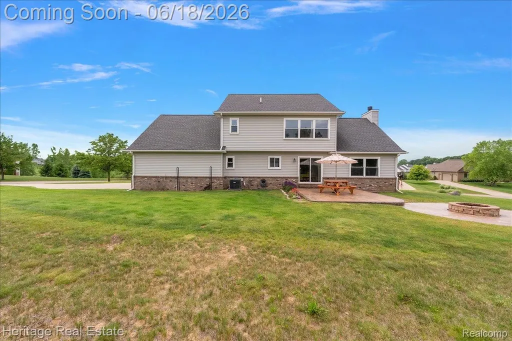5222 Coulter Lake Boulevard Independence Charter Township MI 48348