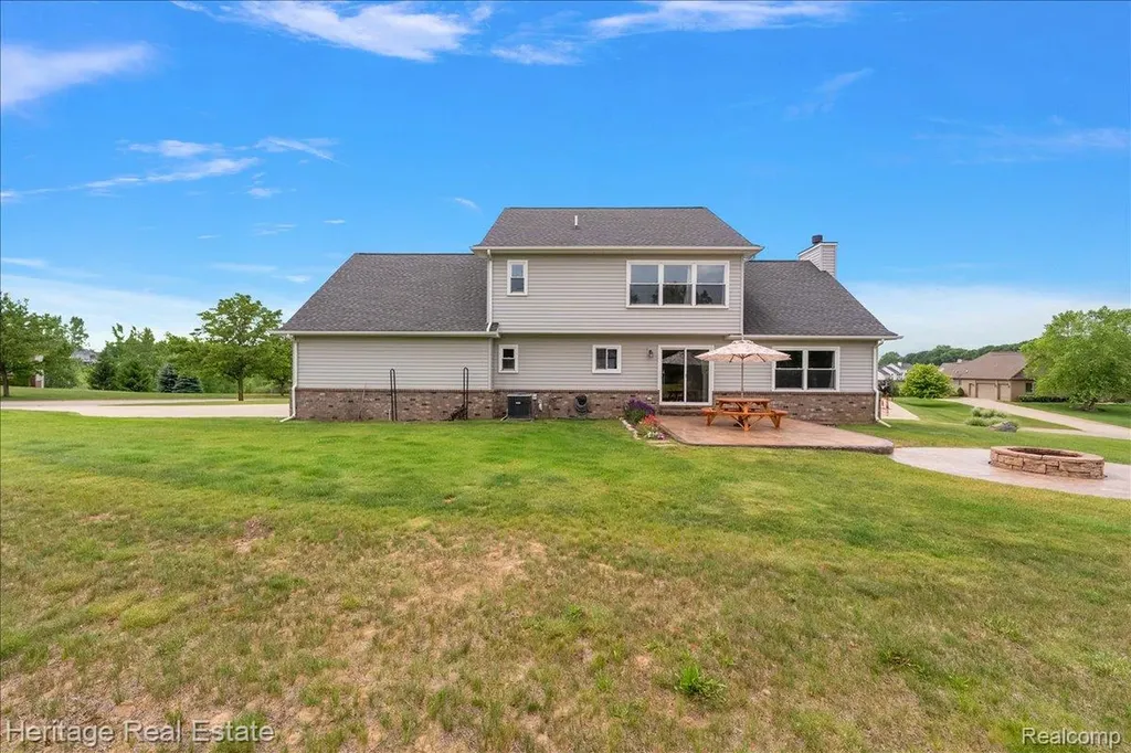 5222 Coulter Lake Boulevard Independence Charter Township MI 48348