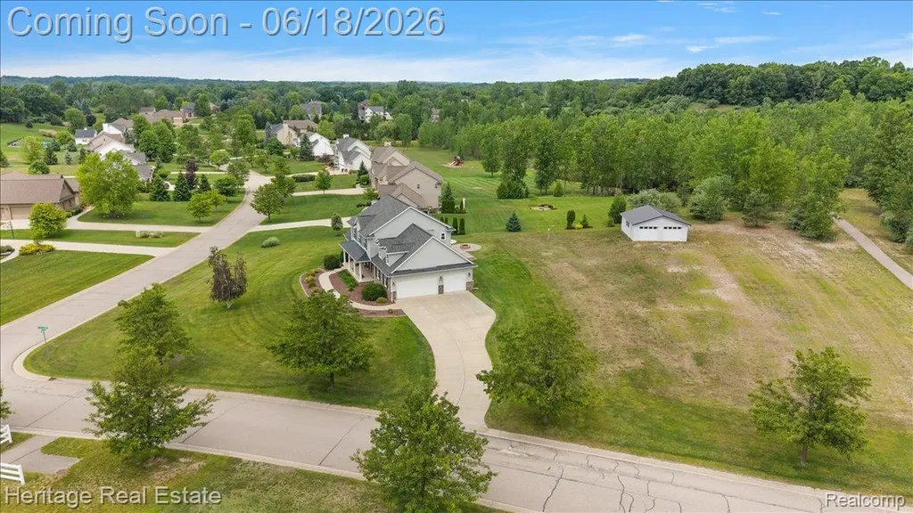 5222 Coulter Lake Boulevard Independence Charter Township MI 48348