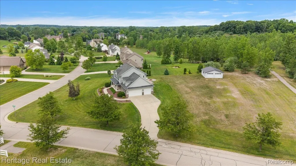 5222 Coulter Lake Boulevard Independence Charter Township MI 48348