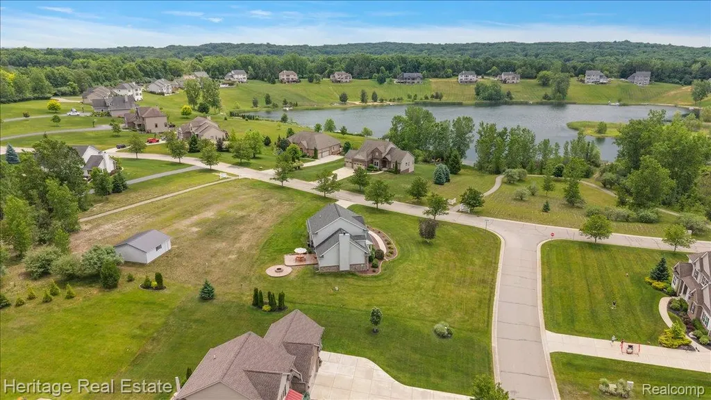 5222 Coulter Lake Boulevard Independence Charter Township MI 48348