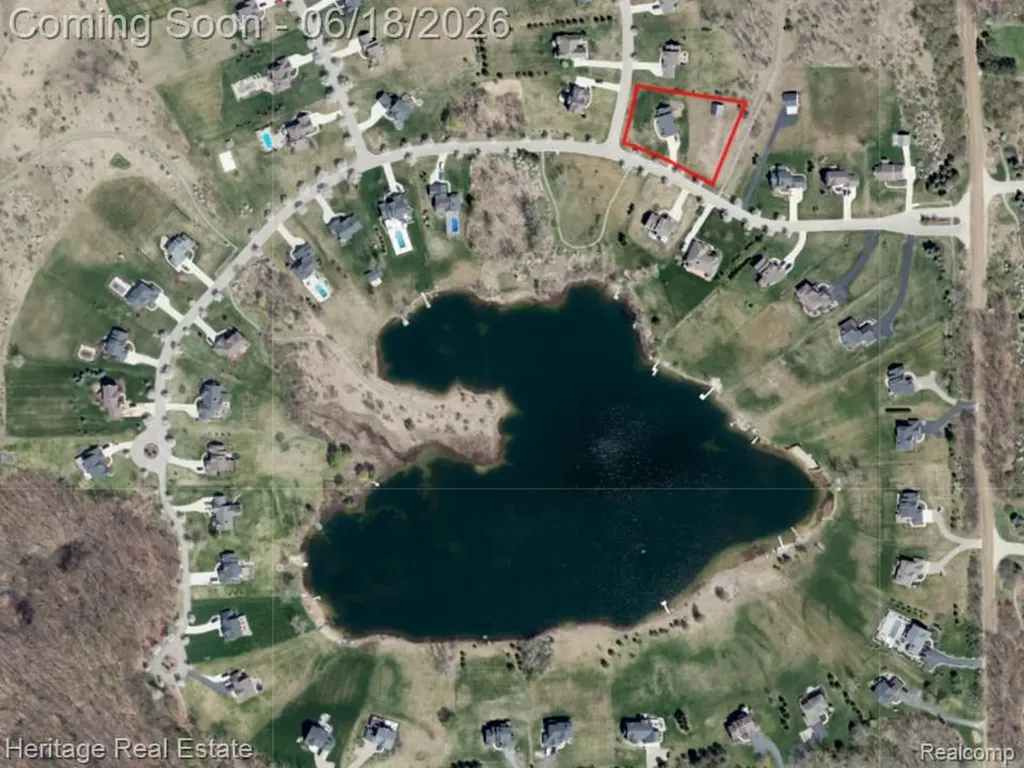 5222 Coulter Lake Boulevard Independence Charter Township MI 48348