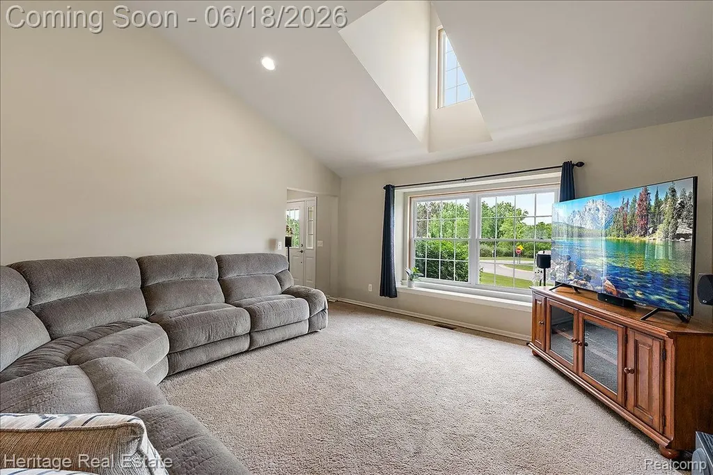 5222 Coulter Lake Boulevard Independence Charter Township MI 48348