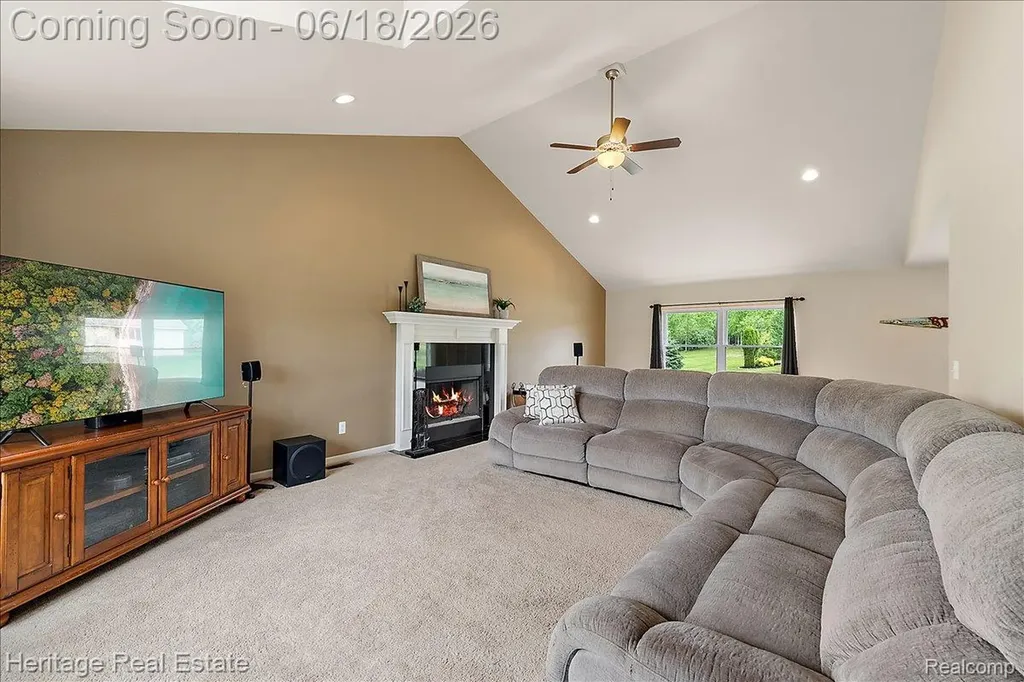 5222 Coulter Lake Boulevard Independence Charter Township MI 48348