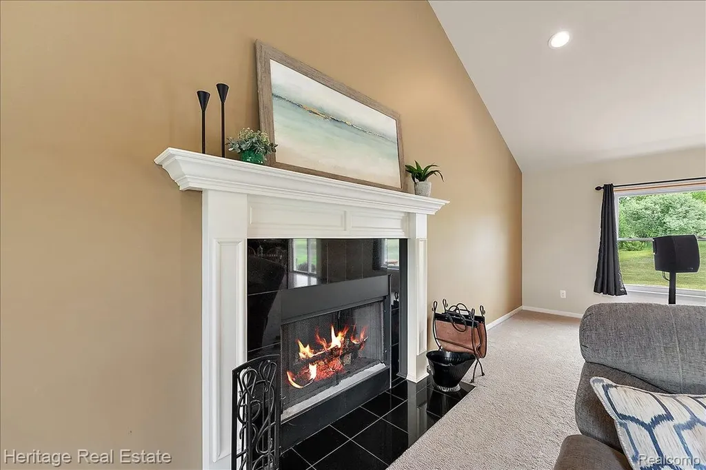 5222 Coulter Lake Boulevard Independence Charter Township MI 48348