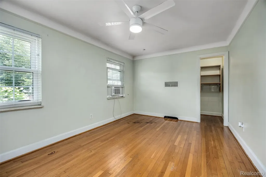 16713 Glastonbury Road Detroit City MI 48219