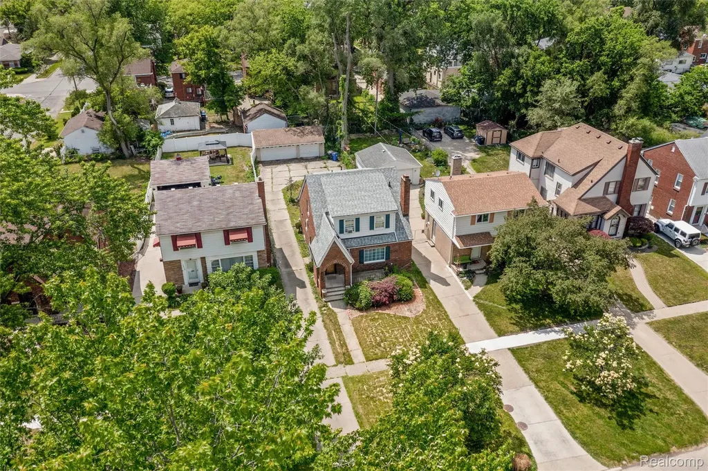 16713 Glastonbury Road Detroit City MI 48219