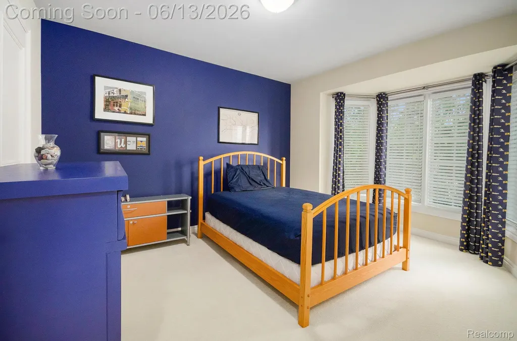4831 Goodison Place Drive Oakland Charter Township MI 48306