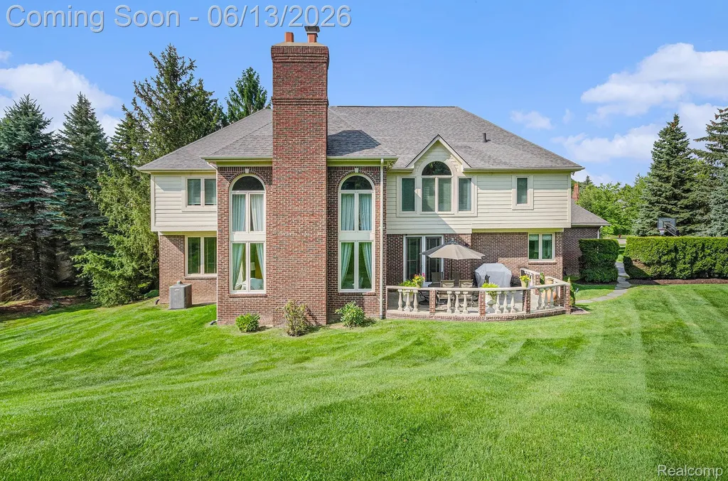 4831 Goodison Place Drive Oakland Charter Township MI 48306