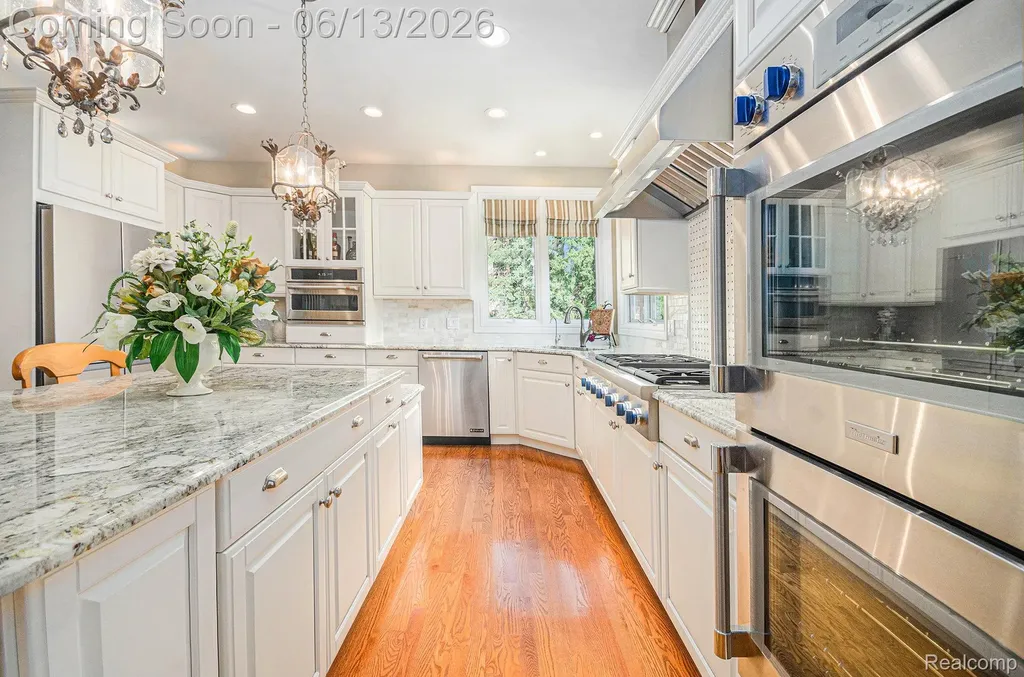 4831 Goodison Place Drive Oakland Charter Township MI 48306