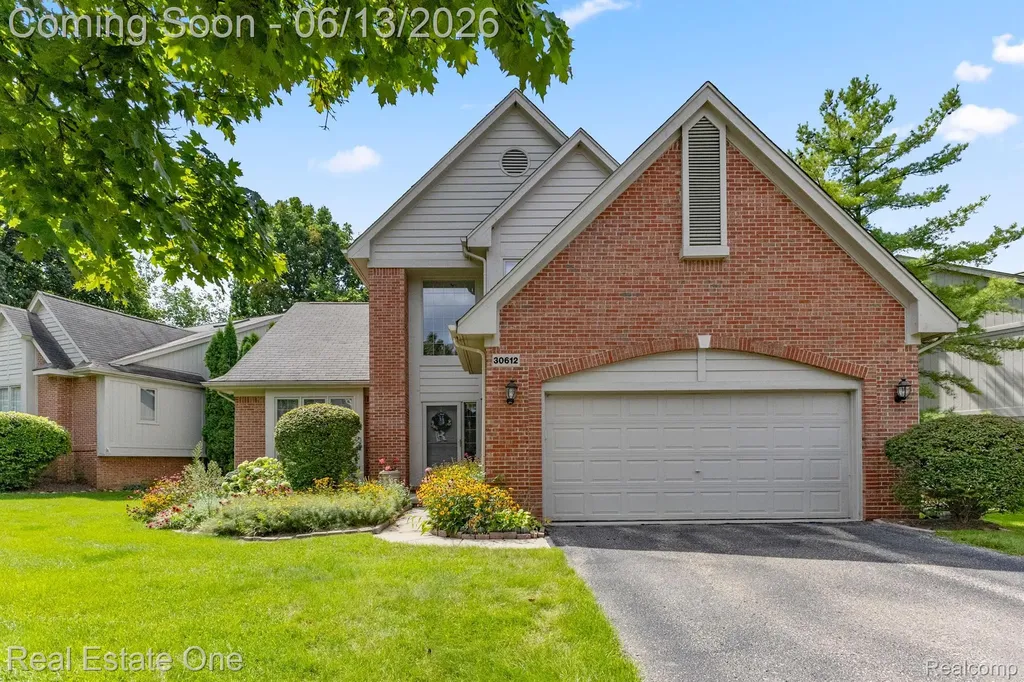 30612 Sequoia Circle Farmington Hills City MI 48331