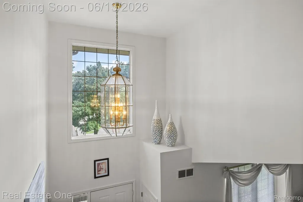 30612 Sequoia Circle Farmington Hills City MI 48331