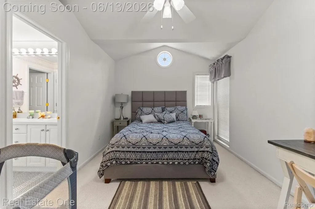 30612 Sequoia Circle Farmington Hills City MI 48331