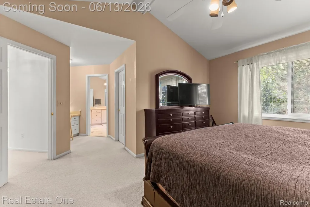 30612 Sequoia Circle Farmington Hills City MI 48331