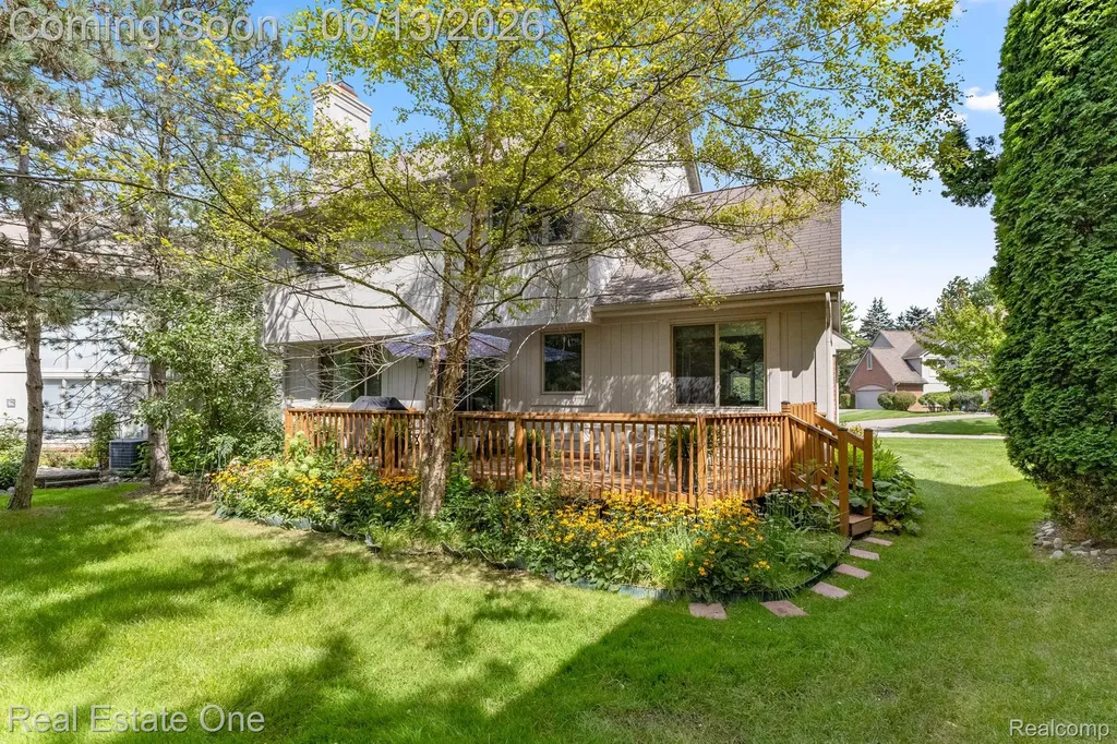 30612 Sequoia Circle Farmington Hills City MI 48331