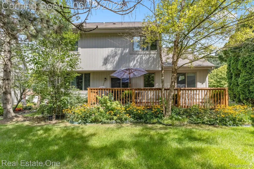 30612 Sequoia Circle Farmington Hills City MI 48331