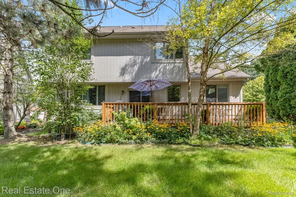 30612 Sequoia Circle Farmington Hills City MI 48331