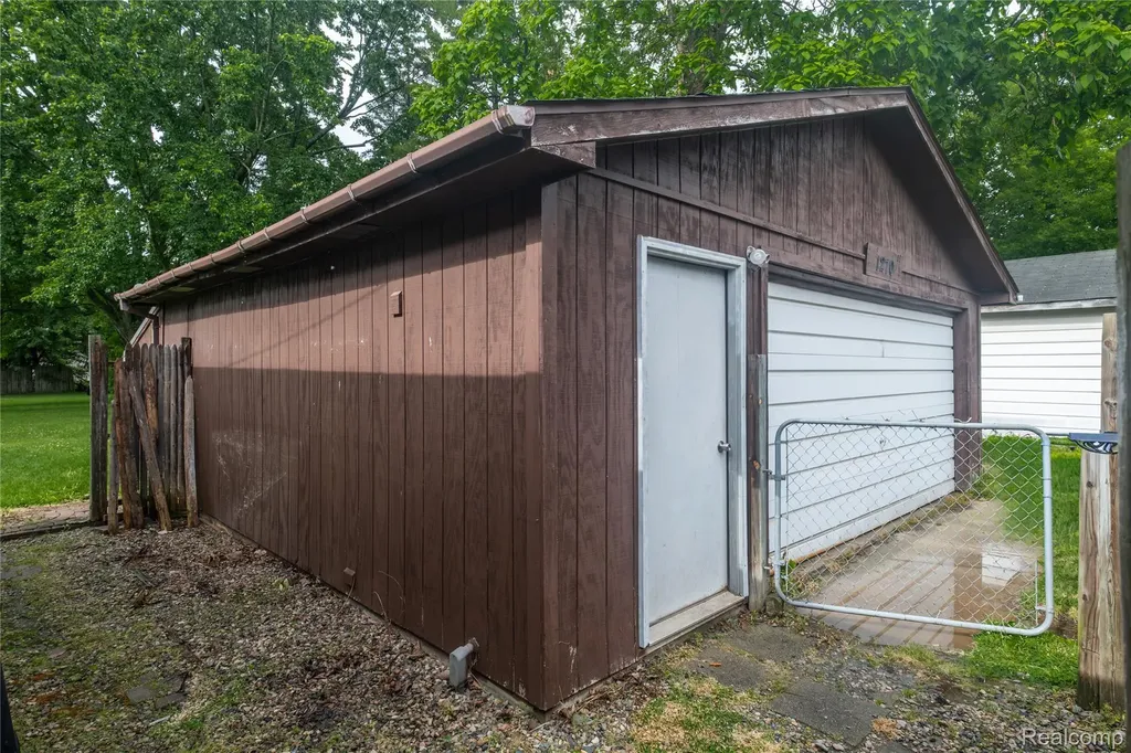 1270 W Oregon Street Lapeer City MI 48446