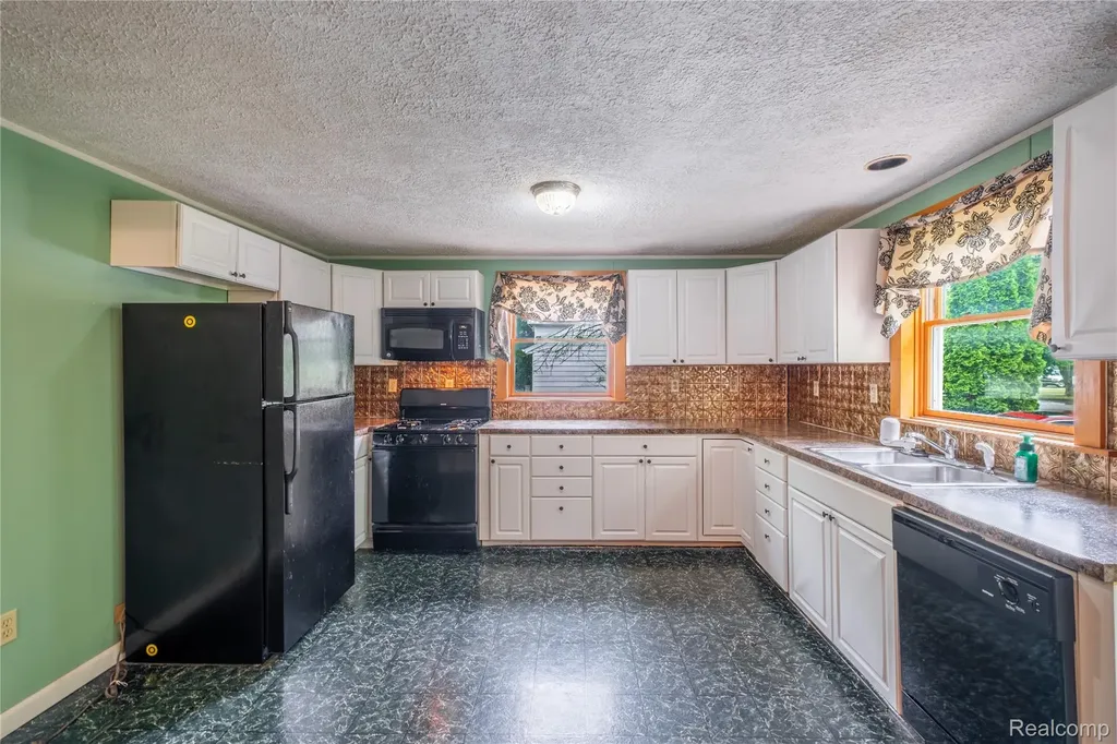 1270 W Oregon Street Lapeer City MI 48446