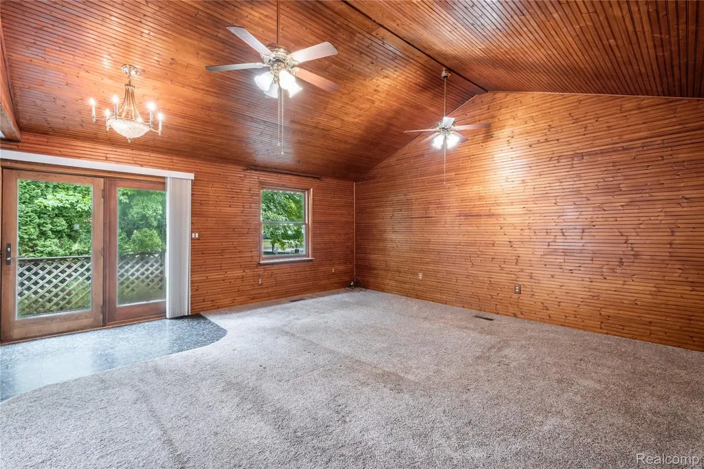 1270 W Oregon Street Lapeer City MI 48446
