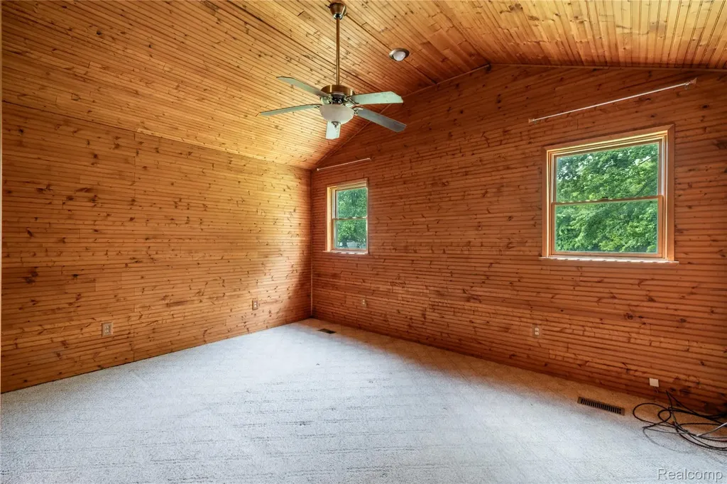 1270 W Oregon Street Lapeer City MI 48446
