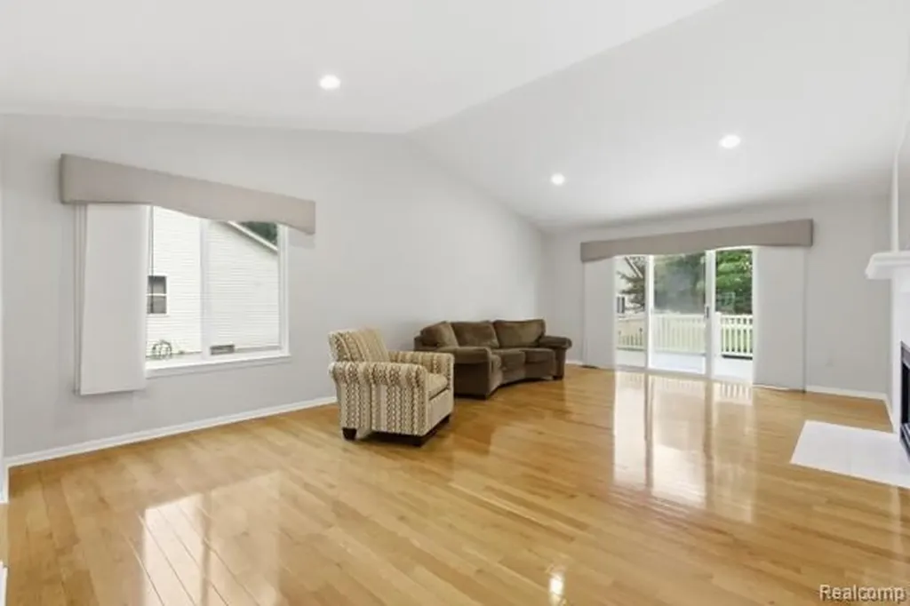 41184 Greenspire Drive Clinton Charter Township MI 48038