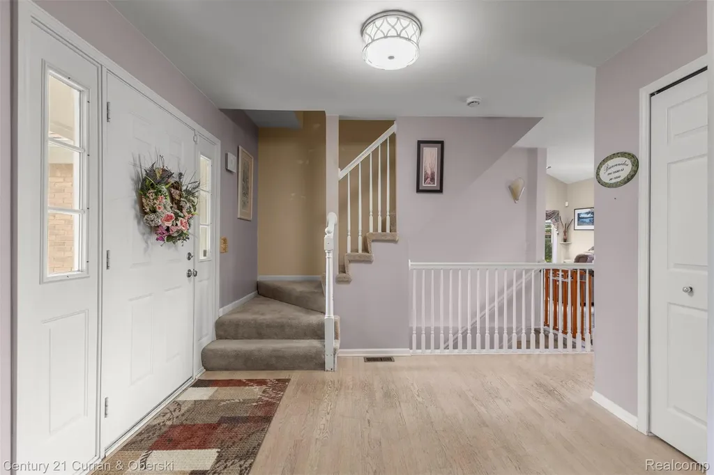 45924 Rockledge Drive Plymouth Charter Township MI 48170