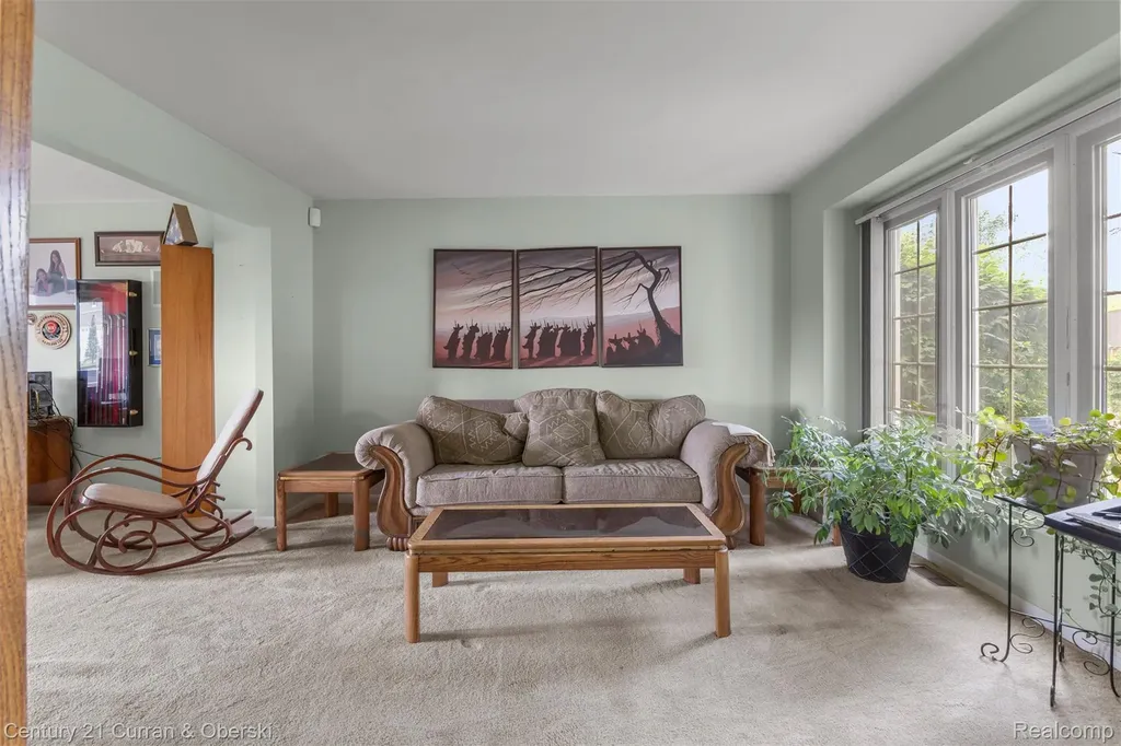 45924 Rockledge Drive Plymouth Charter Township MI 48170