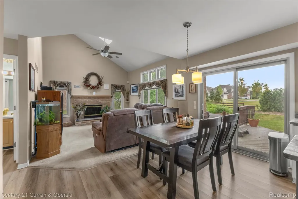 45924 Rockledge Drive Plymouth Charter Township MI 48170