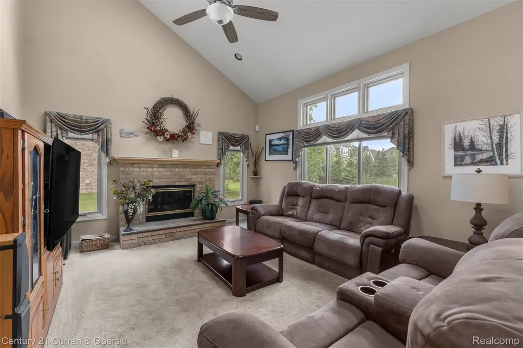 45924 Rockledge Drive Plymouth Charter Township MI 48170