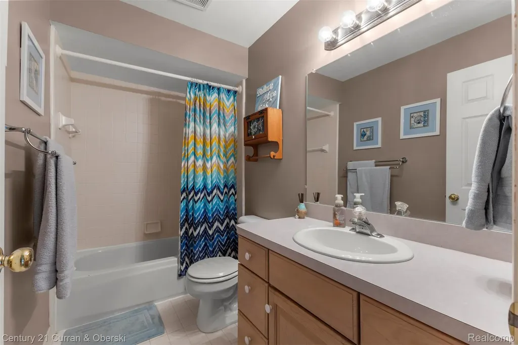 45924 Rockledge Drive Plymouth Charter Township MI 48170