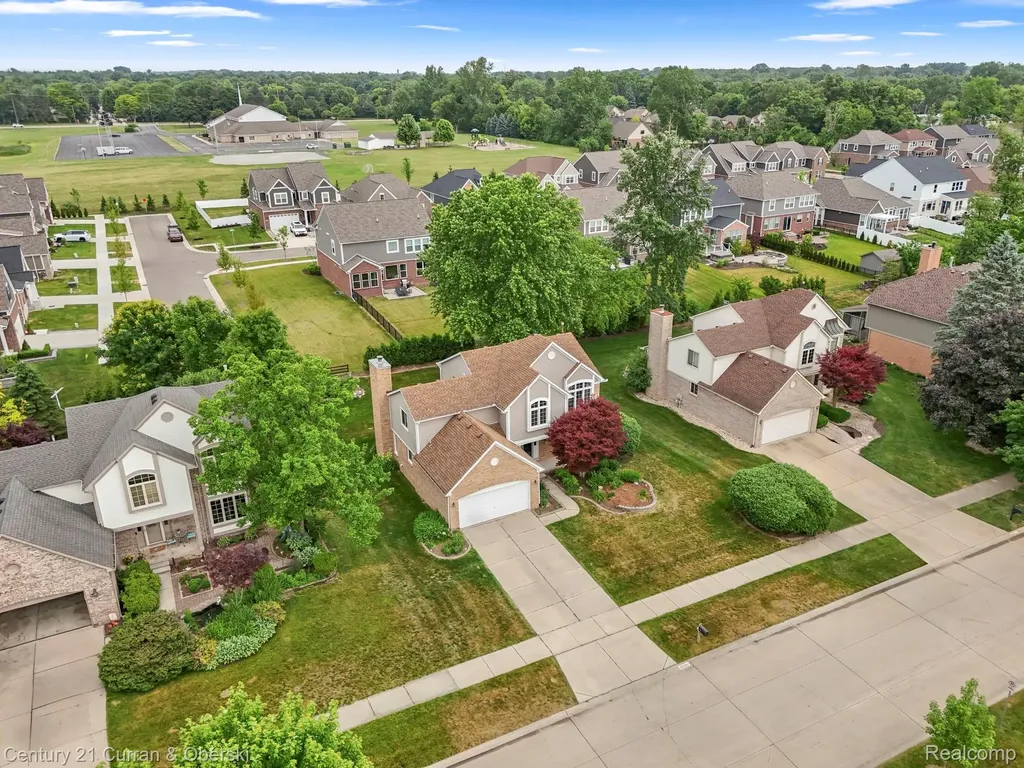 45924 Rockledge Drive Plymouth Charter Township MI 48170
