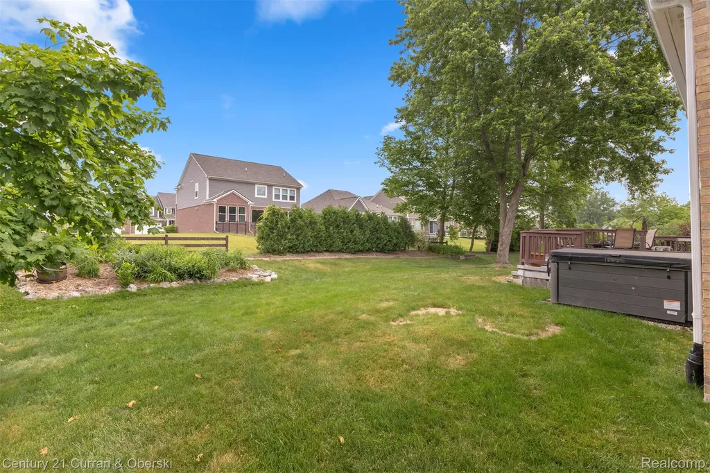 45924 Rockledge Drive Plymouth Charter Township MI 48170