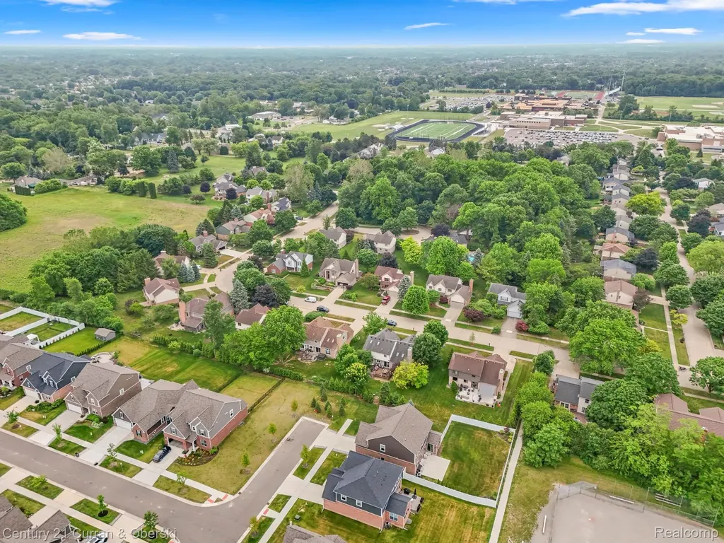 45924 Rockledge Drive Plymouth Charter Township MI 48170
