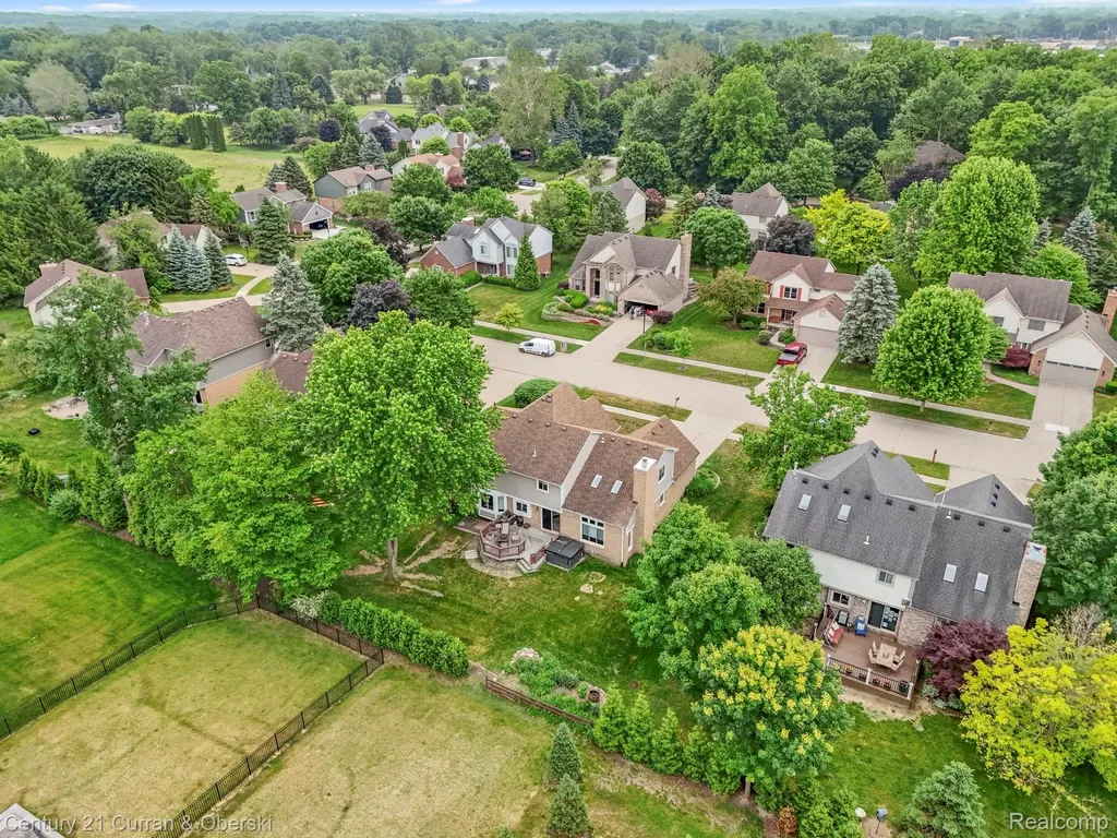 45924 Rockledge Drive Plymouth Charter Township MI 48170
