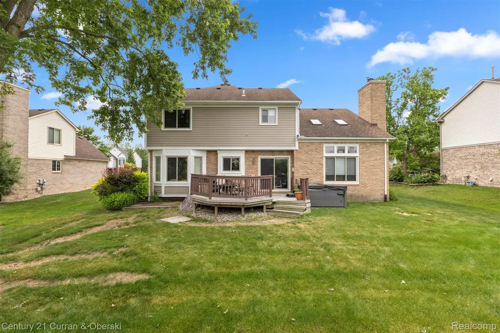 45924 Rockledge Drive Plymouth Charter Township MI 48170