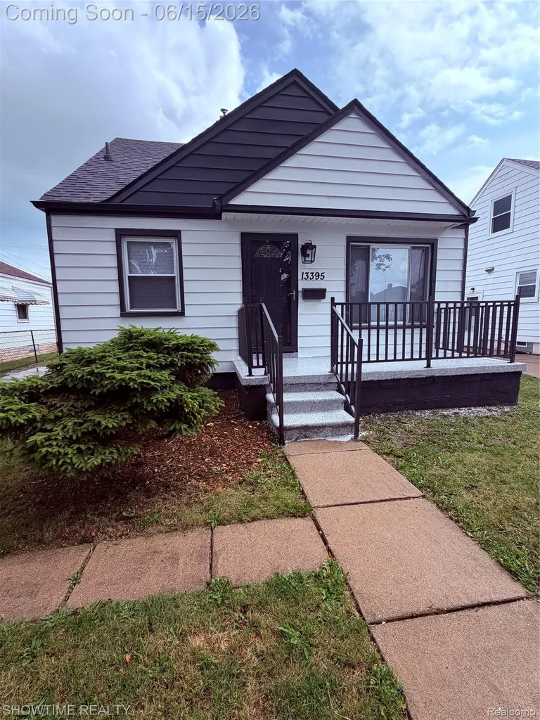 13395 Pullman Street Southgate City MI 48195