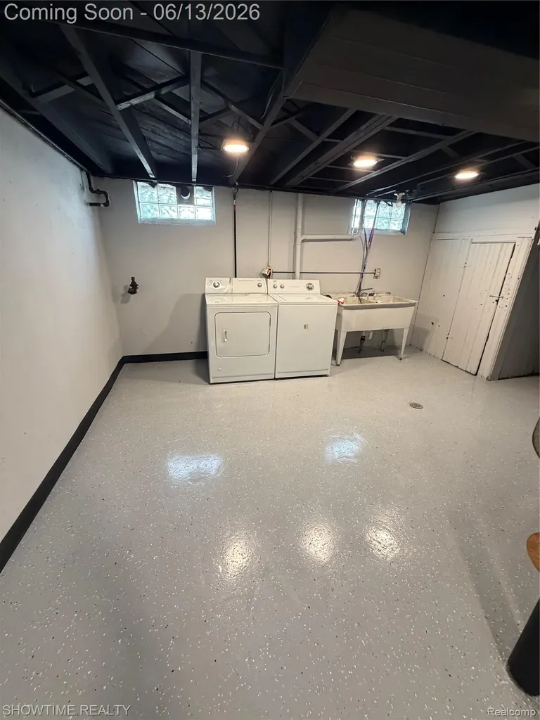 13395 Pullman Street Southgate City MI 48195