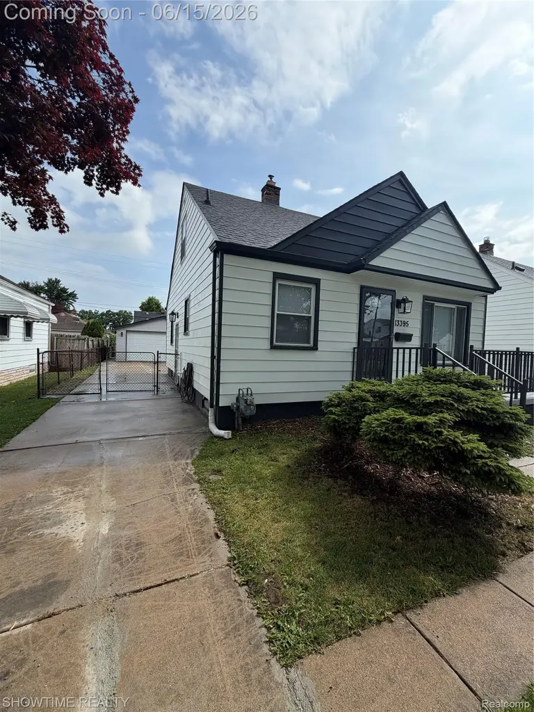 13395 Pullman Street Southgate City MI 48195