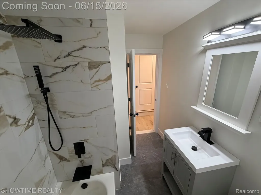 13395 Pullman Street Southgate City MI 48195