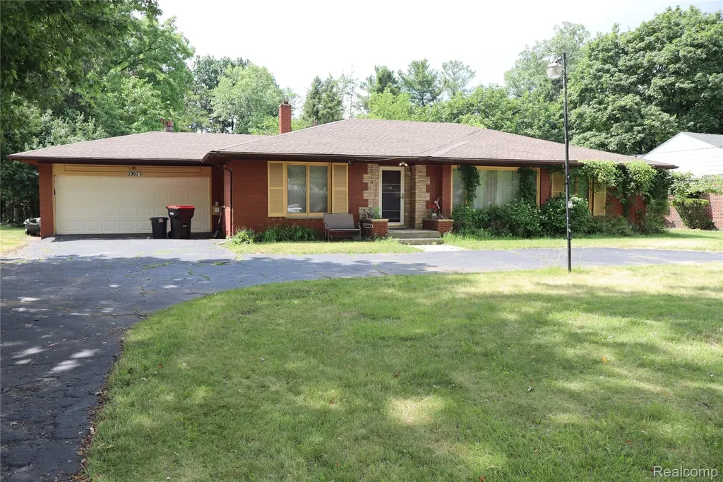 23521 Lee Baker Drive Southfield City MI 48075