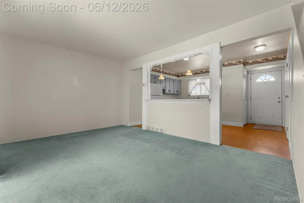 29156 Manchester Street Westland City MI 48185