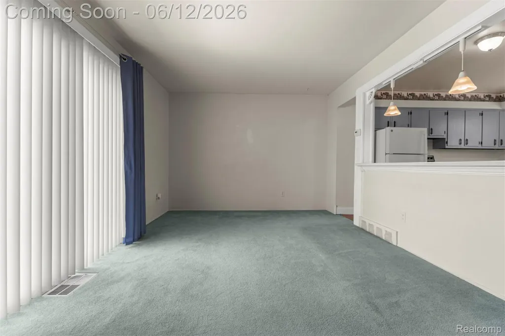 29156 Manchester Street Westland City MI 48185