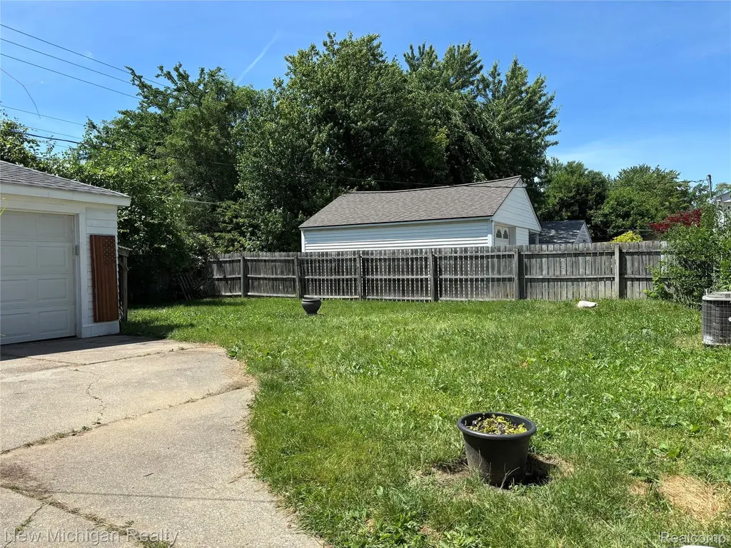 9919 Merriman Road Livonia City MI 48150
