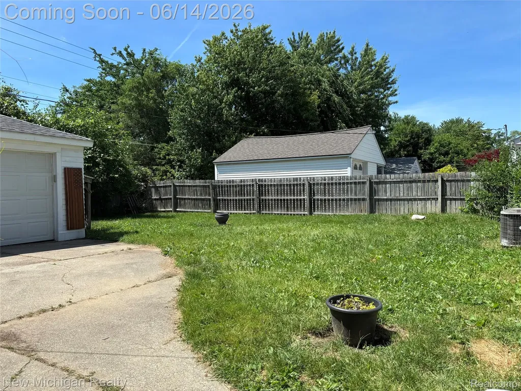 9919 Merriman Road Livonia City MI 48150
