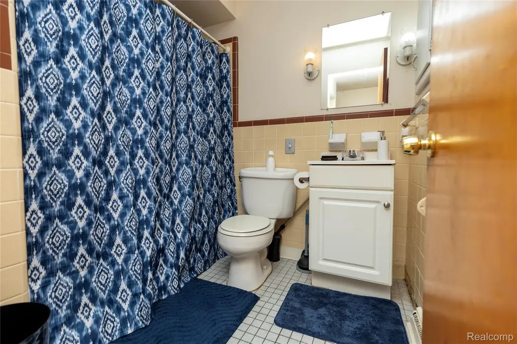 3401 Weiss Street Saginaw City MI 48602