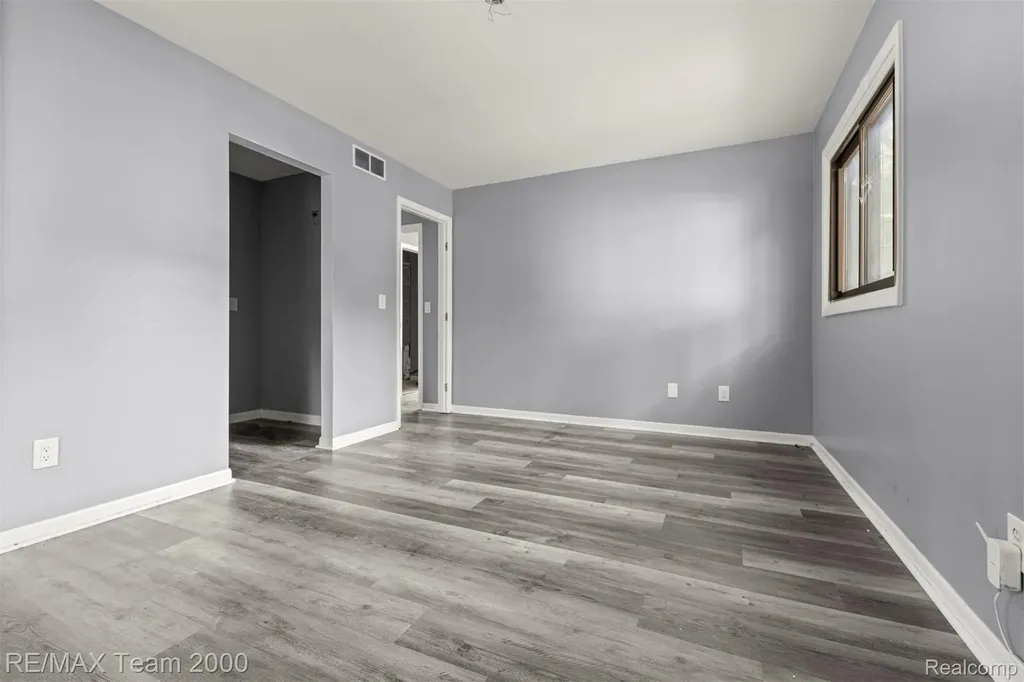 5445 Pine View Drive Ypsilanti Charter Township MI 48197