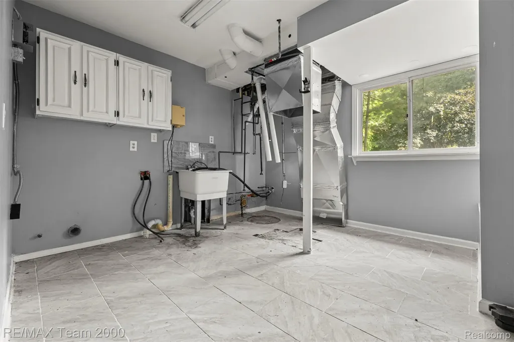 5445 Pine View Drive Ypsilanti Charter Township MI 48197