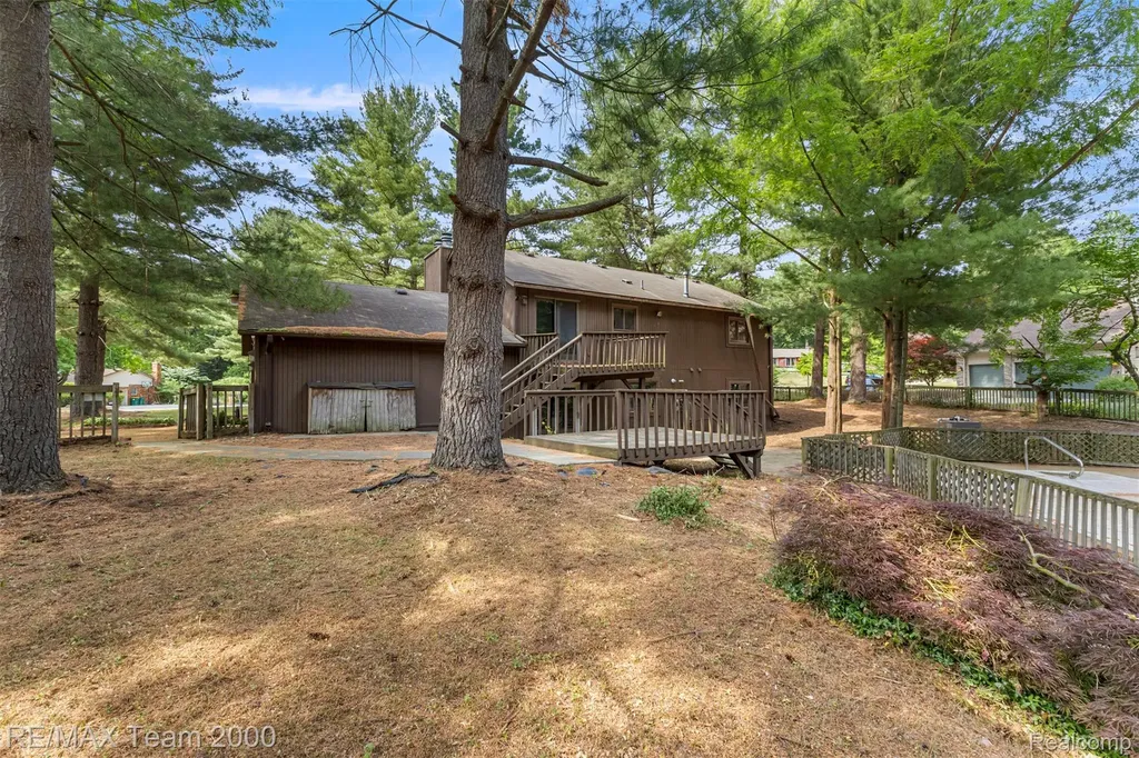 5445 Pine View Drive Ypsilanti Charter Township MI 48197