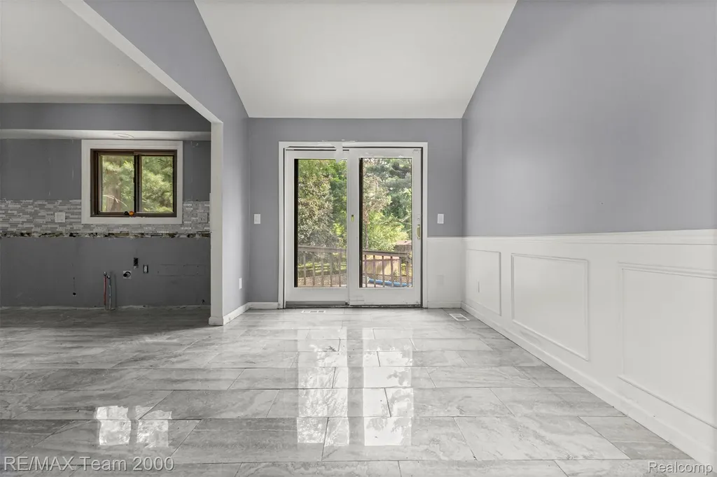5445 Pine View Drive Ypsilanti Charter Township MI 48197